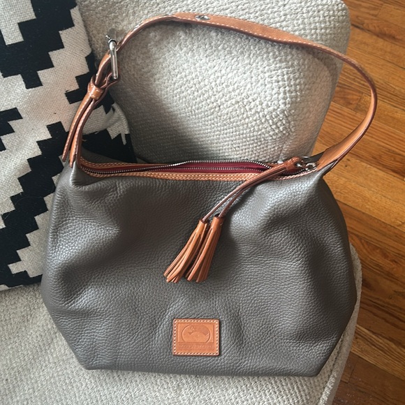 Dooney & Bourke Handbags - 🦆Dooney & Bourke Soft Pebbled Leather Shoulder Tassel Bag